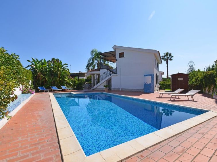 Elevate your Holiday with Luxury Homes in Sicily, Italy